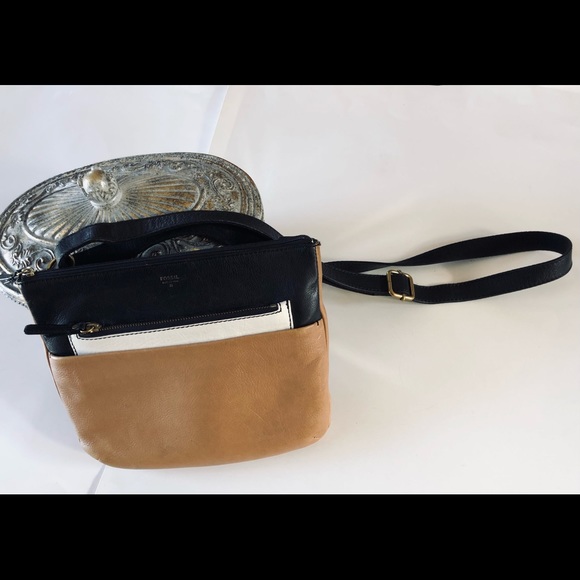 Fossil Crossbody Soft, Pebbled, Colour Block Leather Bag, GUC - Picture 2 of 14